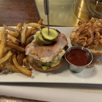 Moran's - Moran's burger - Pubs Near Me - Hoboken, New Jersey