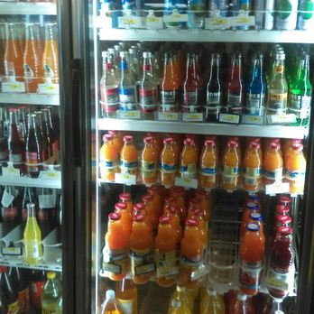 La Perla Produce - Juice fridge - Mexican Near Me - Benton Harbor, Michigan