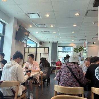 Uno Beef Noodle - Interior - Noodles Near Me - Richmond, British Columbia