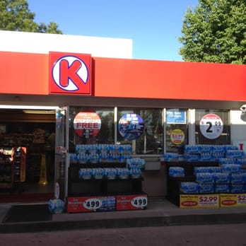 Circle K - the front of a convenience store - Convenience Stores Near Me - Saint Louis, Missouri