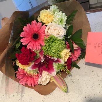 Dannhiflowers - Beautiful flowers!! - Florists Near Me - San Gabriel, California Dannhiflowers - Beautiful flowers!! - Florists Near Me - San Gabriel, California