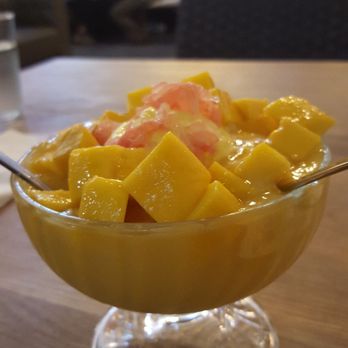 Mango Mango Dessert - Mango dessert with mango ice cream, mangos, pomelo - Desserts Near Me - Philadelphia, Pennsylvania Mango Mango Dessert - Mango dessert with mango ice cream, mangos, pomelo - Desserts Near Me - Philadelphia, Pennsylvania