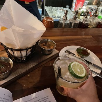 Sol Agave - skinny margarita - New Mexican Cuisine Near Me - Santa Monica, California