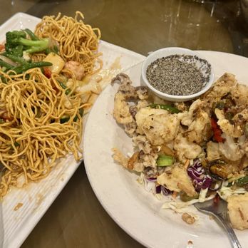 Thanh Thanh - Salt and pepper calamari and crispy noodle - Vietnamese Near Me - Arlington, Texas