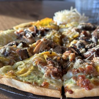 Midway Mercantile - Autumn House Pizza - New American Near Me - Midway, Utah