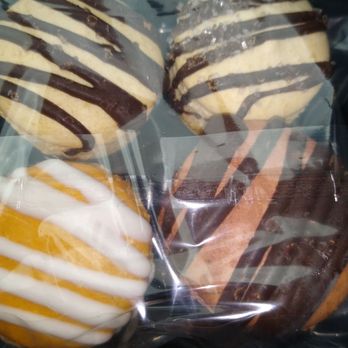Fig Tree Patisserie - Patisserie/Cake Shop Near Me - Kenmore, New York Fig Tree Patisserie - Patisserie/Cake Shop Near Me - Kenmore, New York