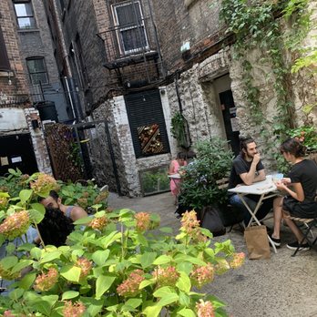 The Chipped Cup - garden - Coffee & Tea Near Me - New York, New York
