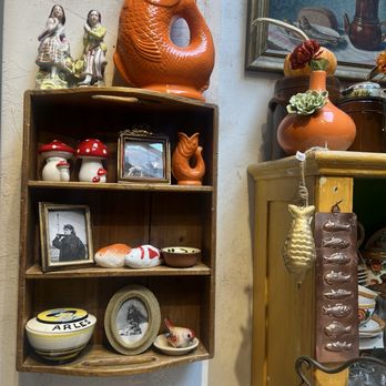 P.O.S.H. - Loved that fish pitcher - Home Decor Near Me - Chicago, Illinois
