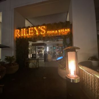 Riley's Vancouver - Seafood Near Me - Vancouver, British Columbia Riley's Vancouver - Seafood Near Me - Vancouver, British Columbia
