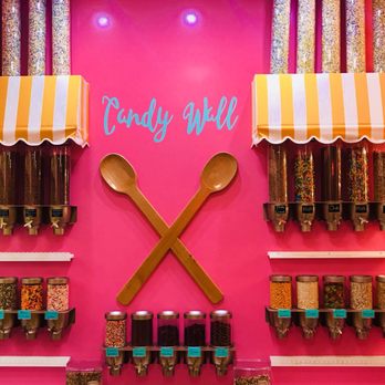 Cookie Dough Dreams - Desserts Near Me - Burbank, California