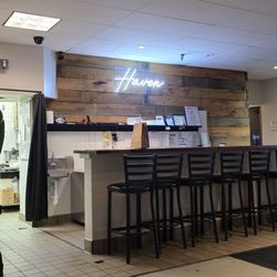 Haven Asian Eatery - Bar area