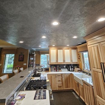 Ruben Aragon Electrical Services - Elegant kitchen can lights - Electricians Near Me - Greeley, Colorado