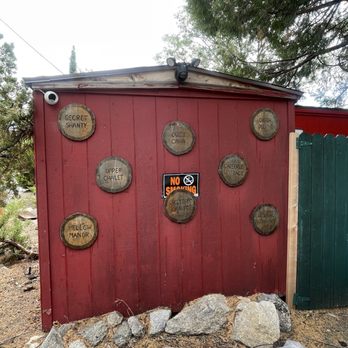 The Idyllwild Bunkhouse - Hotels Near Me - Idyllwild, California The Idyllwild Bunkhouse - Hotels Near Me - Idyllwild, California