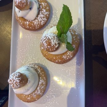 Hash Kitchen - Cannoli Donuts - Breakfast & Brunch Near Me - Draper, Utah Hash Kitchen - Cannoli Donuts - Breakfast & Brunch Near Me - Draper, Utah