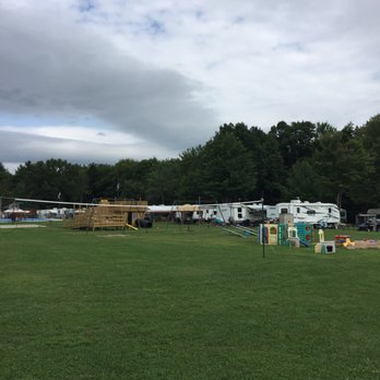Oneida Pines Resort - Open lot and play area - Campgrounds Near Me - Cleveland, New York Oneida Pines Resort - Open lot and play area - Campgrounds Near Me - Cleveland, New York