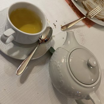 Café Romano - Chamomile tea - Italian Near Me - Rome, RM