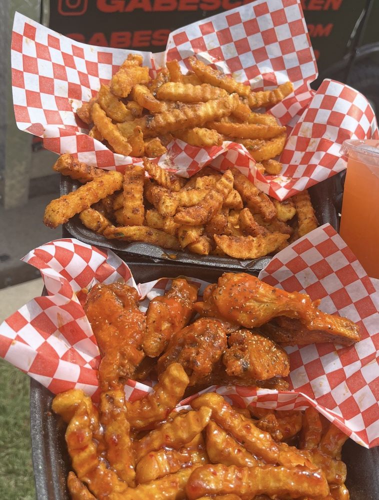 Food from Gabe’s Chicken