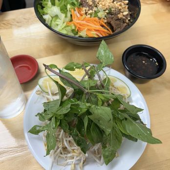 Van Vietnamese Cuisine - Beef vermicelli - Vietnamese Near Me - Hilo, Hawaii