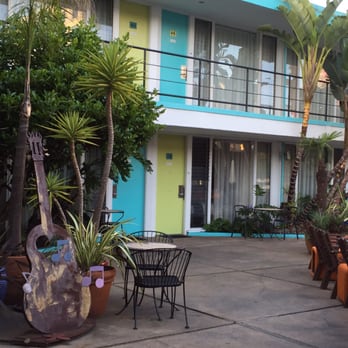 Phoenix Hotel - Musician friendly - Hotels Near Me - San Francisco, California