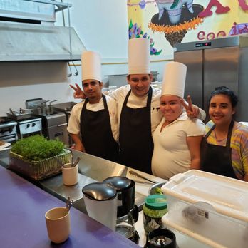 Xoklo - Chef and staff, Gracias Senor! - Mexican Near Me - La Cruz de Huanacaxtle, NAY