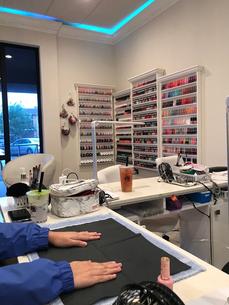 L’AQUA NAILS & SPA 64 Photos & 51 Reviews 4650 W Esplanade Ave