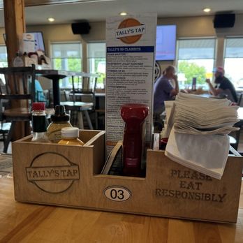 Tally's Tap & Eatery - Indoor - New American Near Me - Waukesha, Wisconsin Tally's Tap & Eatery - Indoor - New American Near Me - Waukesha, Wisconsin
