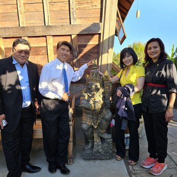 Warung RieRie - 500 pound statues that were imported in the container along with the hut - Indonesian Near Me Warung RieRie - 500 pound statues that were imported in the container along with the hut - Indonesian Near Me