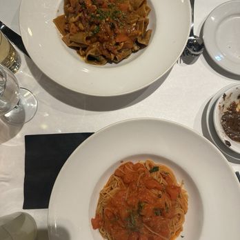 Vino Santo - Capellini - Italian Near Me - Redwood City, California Vino Santo - Capellini - Italian Near Me - Redwood City, California