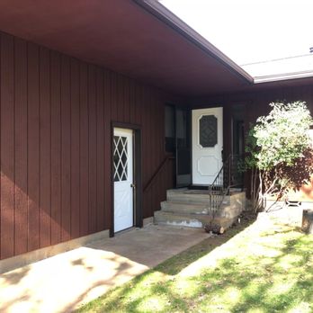 Grants Pass Painting - Front and garage doors got a major upgrade with the white paint - Painters Near Me Grants Pass Painting - Front and garage doors got a major upgrade with the white paint - Painters Near Me