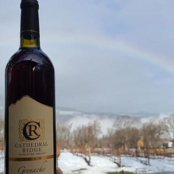 Cathedral Ridge Winery - Wine Tours Near Me - Hood River, Oregon Cathedral Ridge Winery - Wine Tours Near Me - Hood River, Oregon