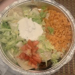 Los Compadres Mexican Grill - Burritos Mexicano