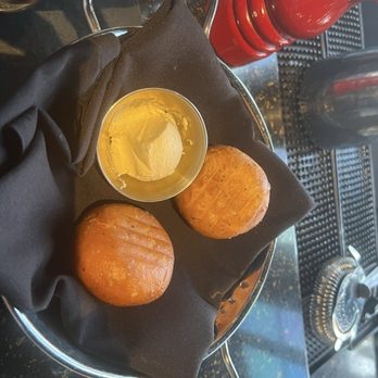 Stoney River - Dinner rolls - Steakhouses Near Me - Atlanta, Georgia