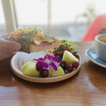 Bellden Cafe - Pink Avocado Toast with a Latte - Coffee & Tea Near Me - Bellevue, Washington Bellden Cafe - Pink Avocado Toast with a Latte - Coffee & Tea Near Me - Bellevue, Washington