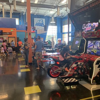 Sky Zone Trampoline Park - Trampoline Parks Near Me - Chula Vista, California