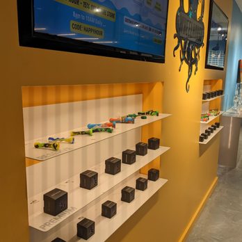 Wheelhouse Venice - Pipes and grinders - Cannabis Dispensaries Near Me - Venice, California Wheelhouse Venice - Pipes and grinders - Cannabis Dispensaries Near Me - Venice, California