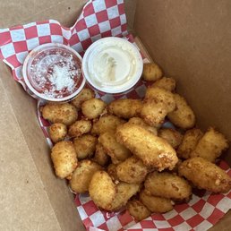 Cheese Curds (pizza sauce&ranch)