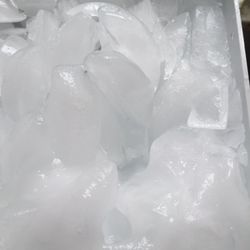 Best Buy - Ice inside the ice maker