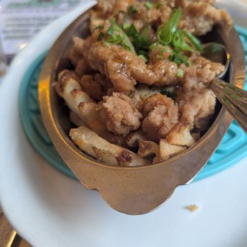 Bunny's Buckets & Bubbles - Delicious chicken poutine - Chicken Shop Near Me - Baltimore, Maryland Bunny's Buckets & Bubbles - Delicious chicken poutine - Chicken Shop Near Me - Baltimore, Maryland