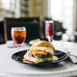 Mansion Restaurant and Library Bar - Brunch Burger