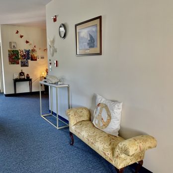 Chrystyne McGrath - Waiting area - Supernatural Readings Near Me - Guilford, Connecticut