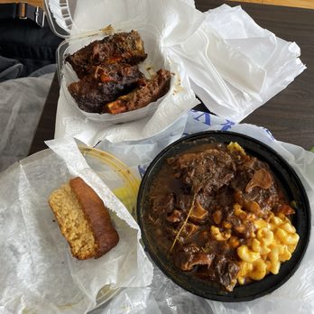 The Soul Spot - BBQ Beef Ribs Ala Carte and Oxtails w/ Cabbage and Mac N Cheese - Soul Food Near Me - Brooklyn, New York The Soul Spot - BBQ Beef Ribs Ala Carte and Oxtails w/ Cabbage and Mac N Cheese - Soul Food Near Me - Brooklyn, New York