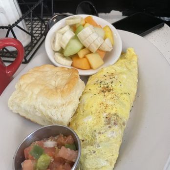 Fox Restaurant - I forgot the name of this omelette but it had chicken and salsa. - American Near Me - Jacksonville, Florida Fox Restaurant - I forgot the name of this omelette but it had chicken and salsa. - American Near Me - Jacksonville, Florida