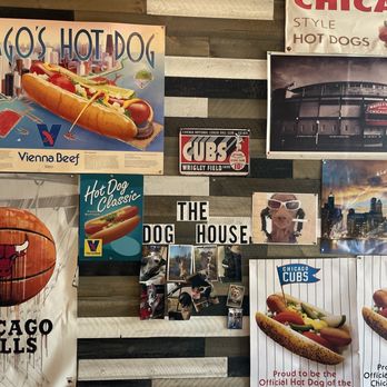 JJ's Dog House - Decor - Hot Dogs Near Me - Lansing, Michigan