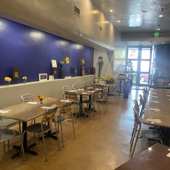 D' Road Cafe - Latin American Near Me - Montgomery, Alabama
