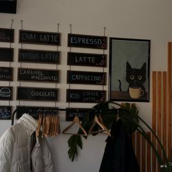 Vale’s Kafe & Kitchen - Decoration, coat check and coffee menu