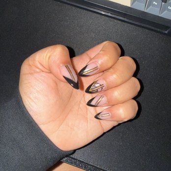 Sunflower Nails and Spa - Nail Salons Near Me - Escondido, California