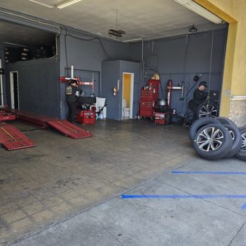 Gorillas Tires - The hard working men at this establishment. - Wheel & Rim Repair Near Me - Norwalk, California Gorillas Tires - The hard working men at this establishment. - Wheel & Rim Repair Near Me - Norwalk, California