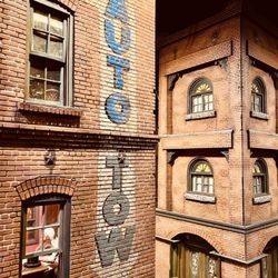 Magic Town - Auto Tow building