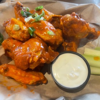 The Brass Tap - 10 Buffalo Wings - Beer Bar Near Me - Palm Coast, Florida The Brass Tap - 10 Buffalo Wings - Beer Bar Near Me - Palm Coast, Florida