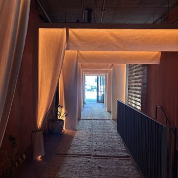 Osa Rooftop - Entry hallway to elevator - Bars Near Me - Pasadena, California
